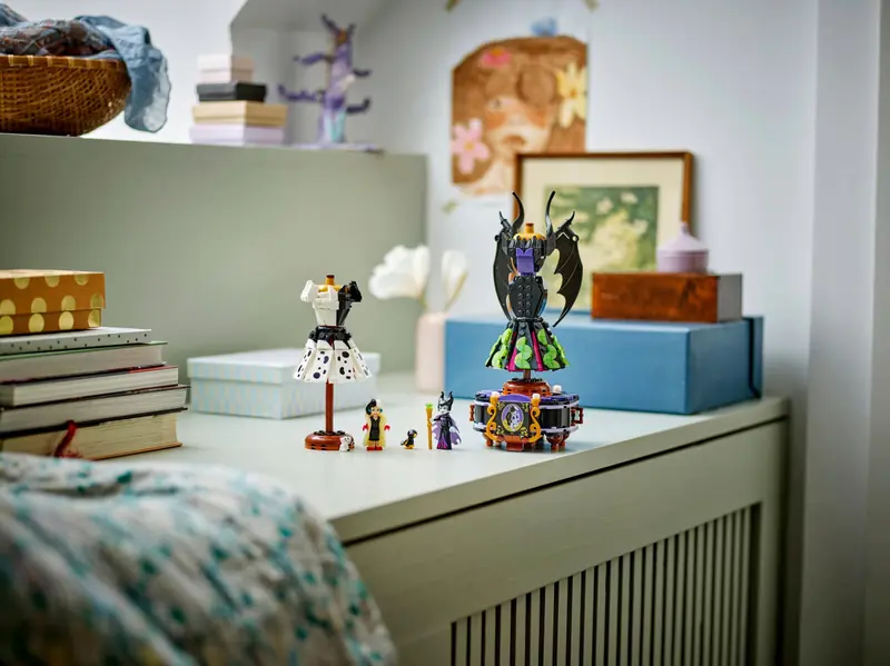 LEGO 43262 Suknie Diaboliny i Cruelli De Mon zdjęcie 6