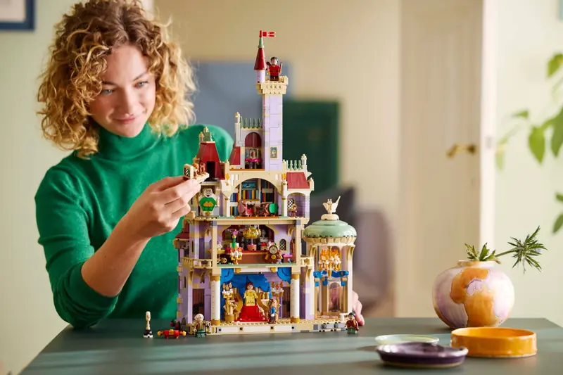 LEGO 43263 Zamek z Pięknej i Bestii zdjęcie 11