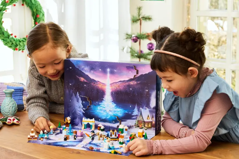 LEGO 43273 ǀ Disney Kraina lodu Kalendarz adwentowy na 2025 rok zdjęcie 5