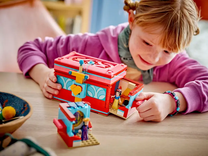LEGO 43276 Szkatułka na biżuterię z Królewną Śnieżką zdjęcie 9