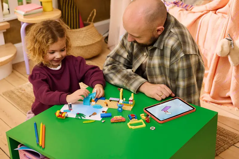 LEGO 43280 Zabawa na plaży z Lilo i Stitchem zdjęcie 9