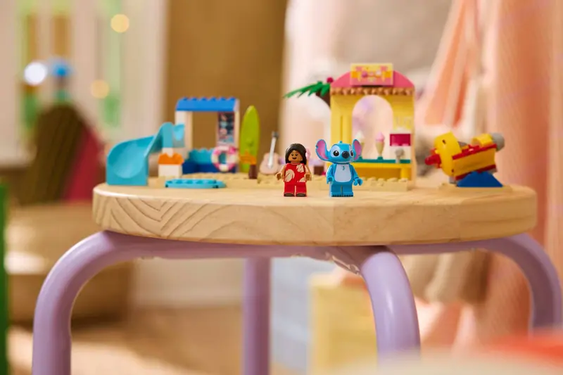 LEGO 43280 Zabawa na plaży z Lilo i Stitchem zdjęcie 12