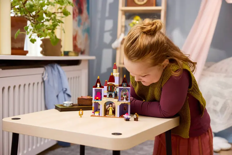 LEGO 43289 Zaczarowany zamek Pięknej i Bestii zdjęcie 11
