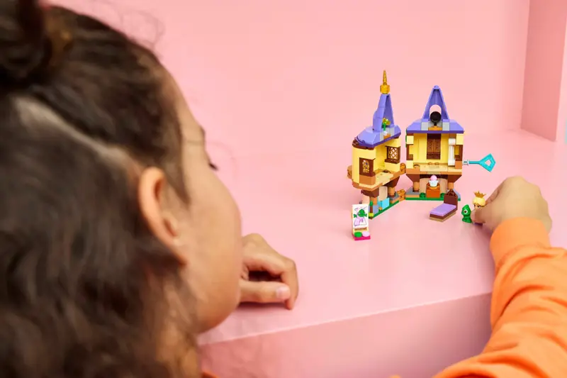 LEGO 43294 Mała wieża Roszpunki zdjęcie 17