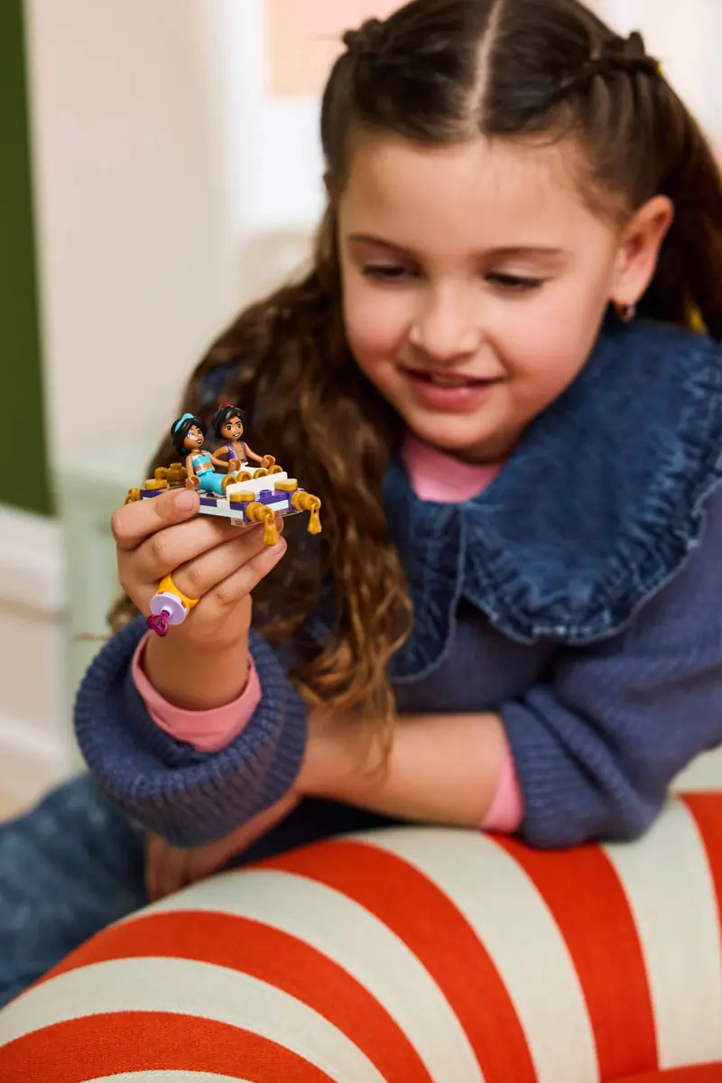 LEGO 43295 Szkatułka na biżuterię Dżasminy zdjęcie 13