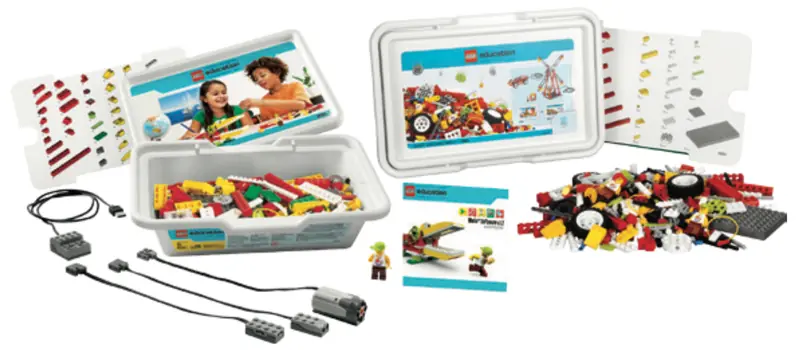 LEGO 5003435 Jr.FLL Robotics Kit with WeDo Resource Set