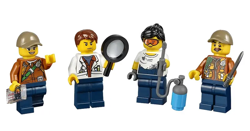 LEGO 5004940 Bricktober - zestaw minifigurek