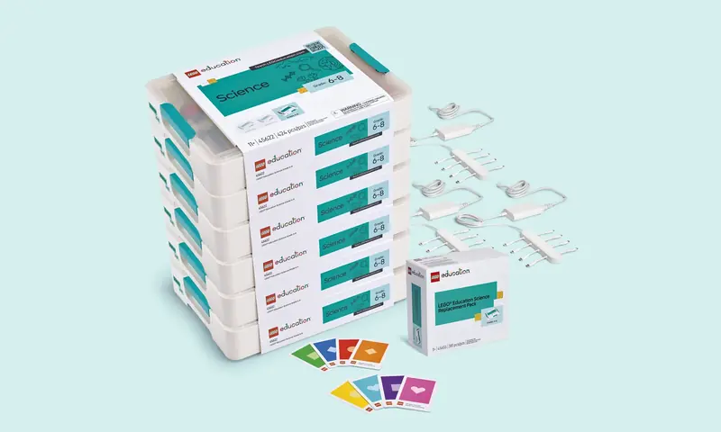 LEGO 5009021 Science Classroom Bundle 6-8