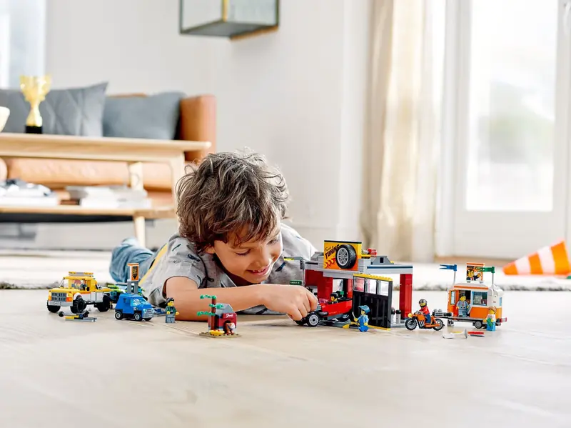 LEGO 60258 Warsztat tuningowy zdjęcie 11