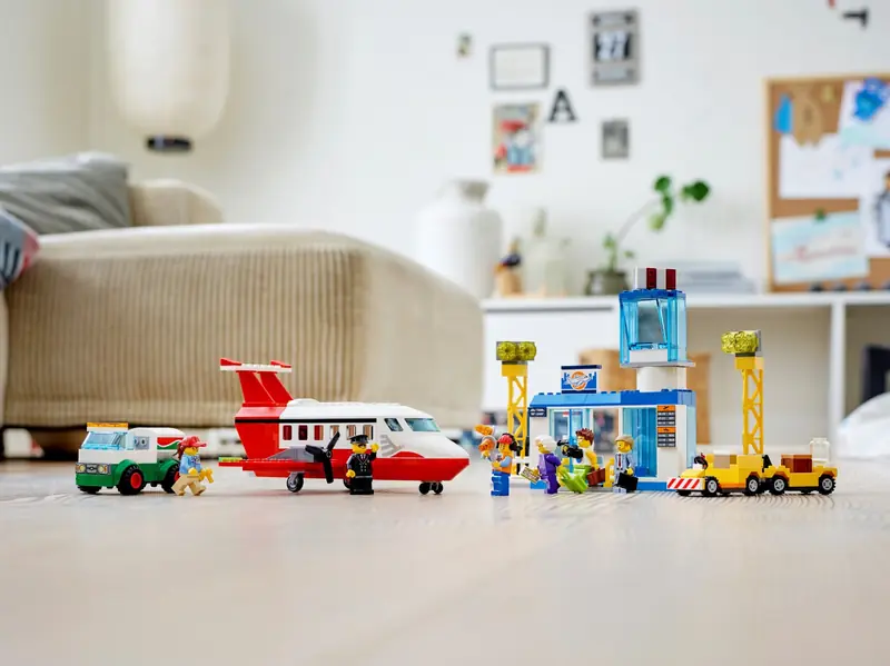 LEGO 60261 Centralny port lotniczy zdjęcie 10