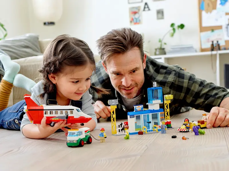 LEGO 60261 Centralny port lotniczy zdjęcie 9