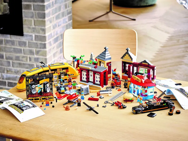 LEGO 60271 Rynek zdjęcie 17