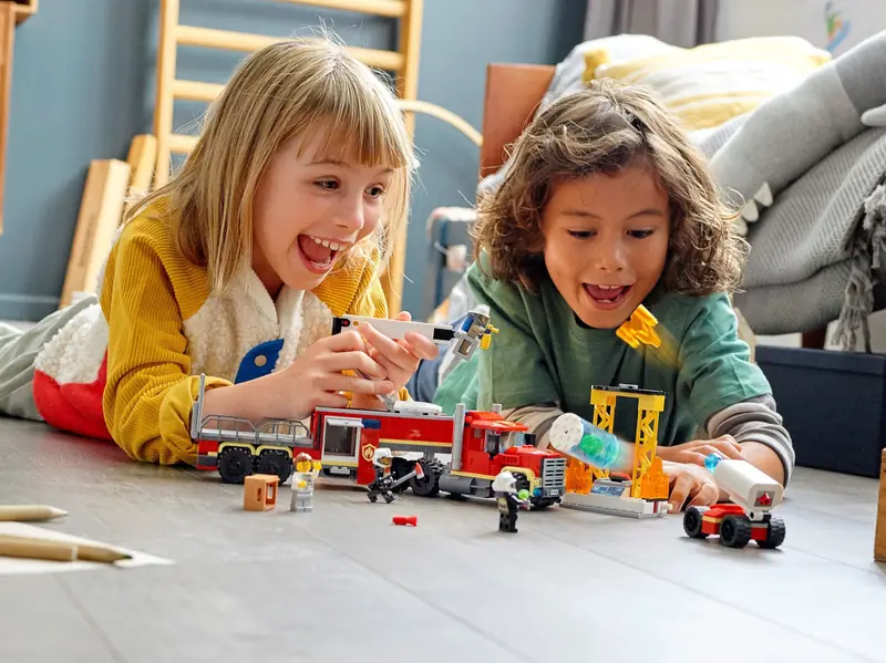 LEGO 60282 Strażacka jednostka dowodzenia zdjęcie 10