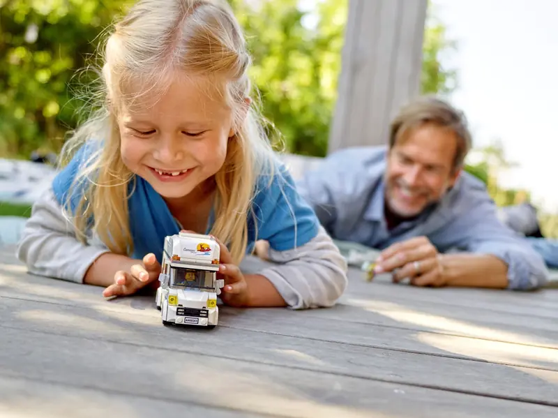 LEGO 60283 Wakacyjny kamper zdjęcie 8