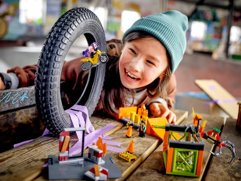LEGO 60293 Park kaskaderski zdjęcie 14