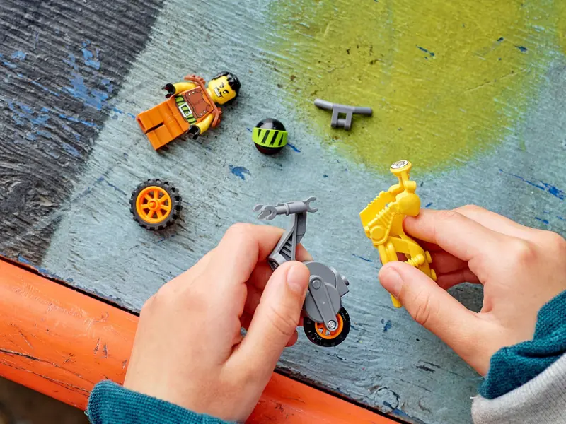 LEGO 60297 Demolka na motocyklu kaskaderskim zdjęcie 11