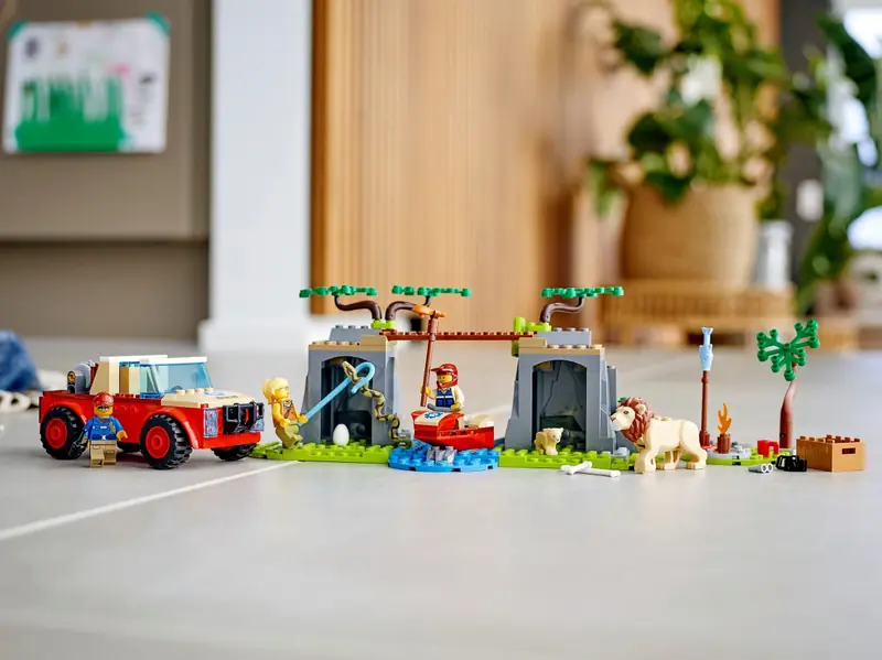 LEGO 60301 Terenówka ratowników dzikich zwierząt zdjęcie 11