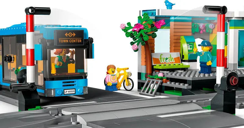 LEGO 60335 Dworzec kolejowy zdjęcie 11