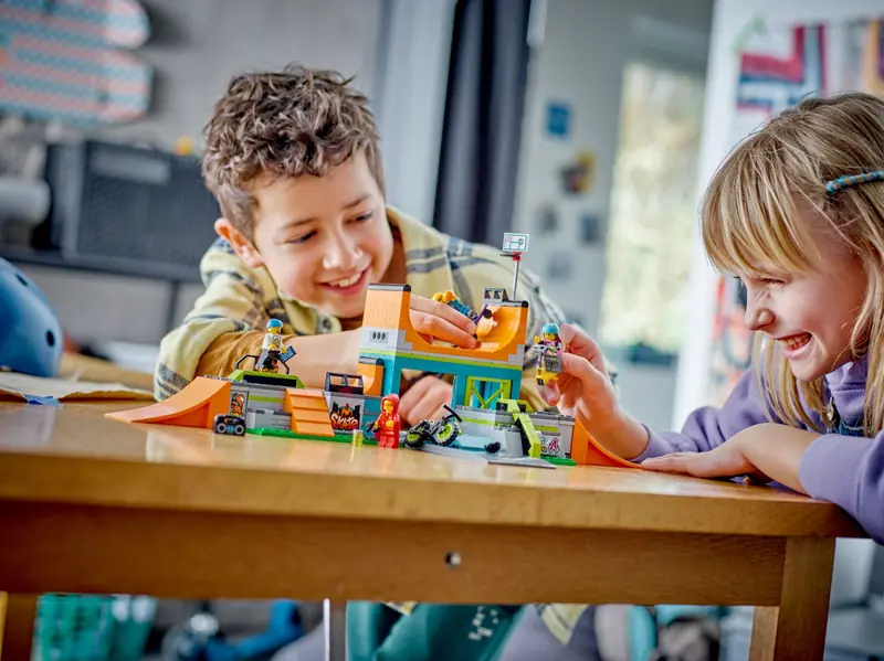 LEGO 60364 Uliczny skatepark zdjęcie 9