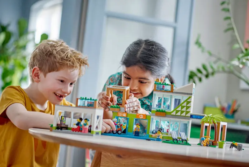 LEGO 60365 Apartamentowiec zdjęcie 7