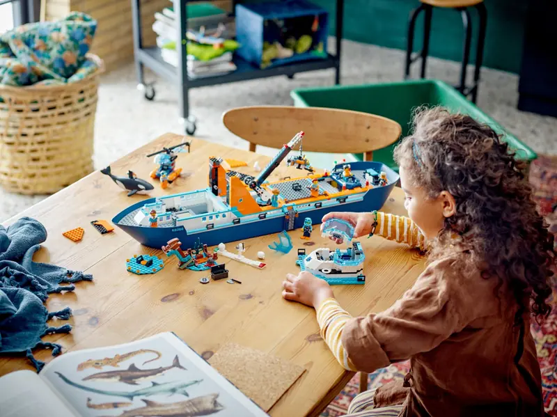 LEGO 60368 Łódź badacza Arktyki zdjęcie 9