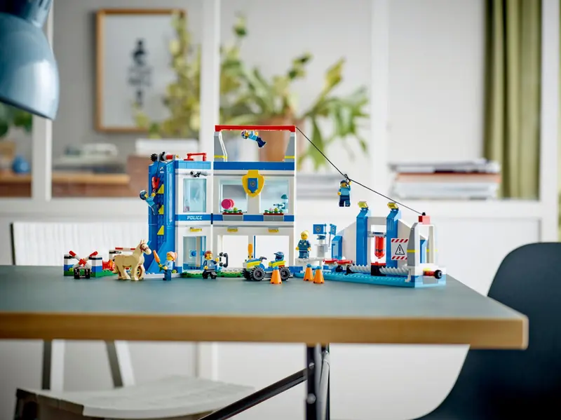 LEGO 60372 Akademia policyjna zdjęcie 11
