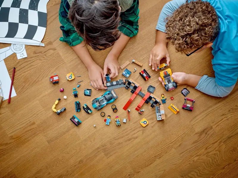 LEGO 60389 Warsztat tuningowania samochodów zdjęcie 11