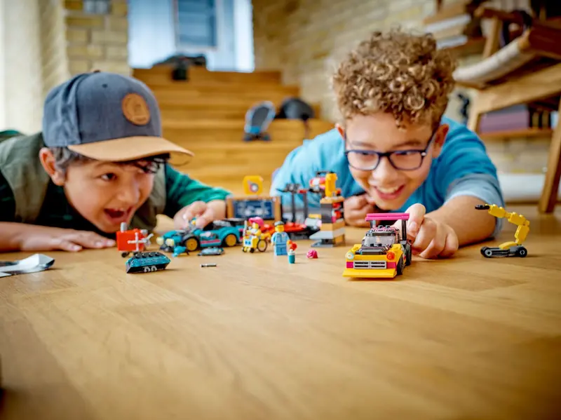 LEGO 60389 Warsztat tuningowania samochodów zdjęcie 10