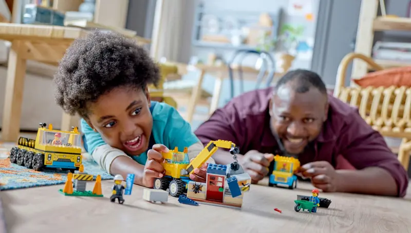 LEGO 60391 Ciężarówki i dźwig z kulą wyburzeniową zdjęcie 7