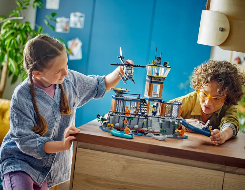 LEGO 60419 Policja z Więziennej Wyspy zdjęcie 11