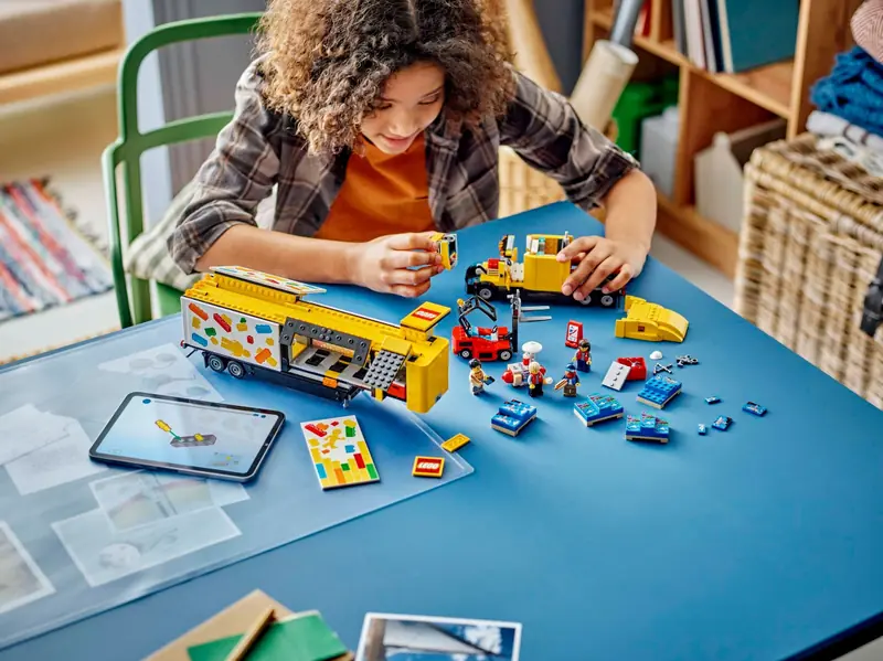 LEGO 60440 Żółta ciężarówka dostawcza zdjęcie 8