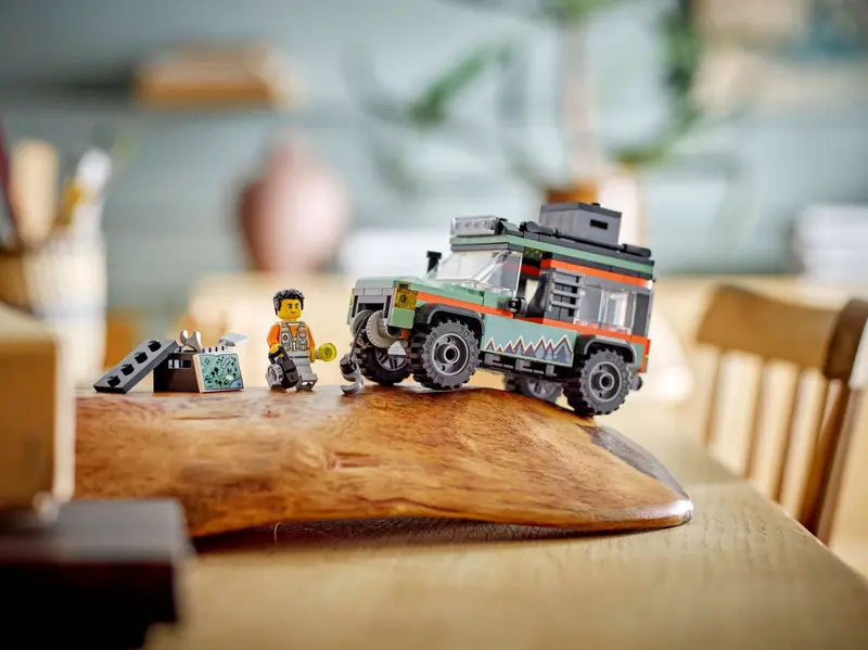 LEGO 60447 Górska terenówka 4x4 zdjęcie 11