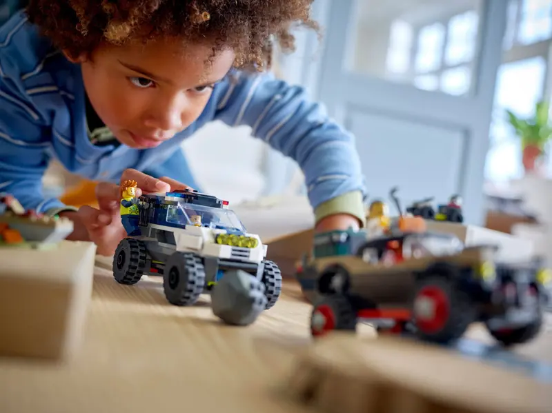 LEGO 60449 Pościg terenówką policyjną zdjęcie 4