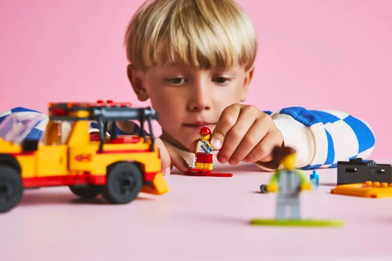 LEGO 60453 Furgonetka ratowników plażowych zdjęcie 8