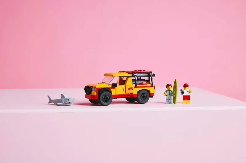LEGO 60453 Furgonetka ratowników plażowych zdjęcie 10