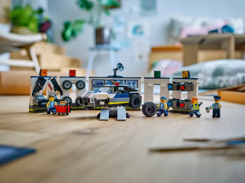 LEGO 60457 Policyjny warsztat tuningowy zdjęcie 7