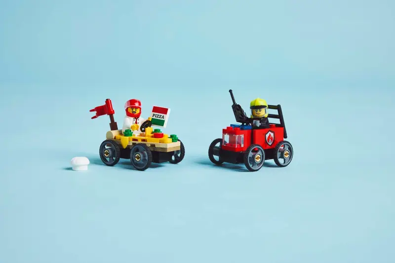 LEGO 60458 Zestaw wyścigówek: pizza kontra wóz strażacki zdjęcie 7