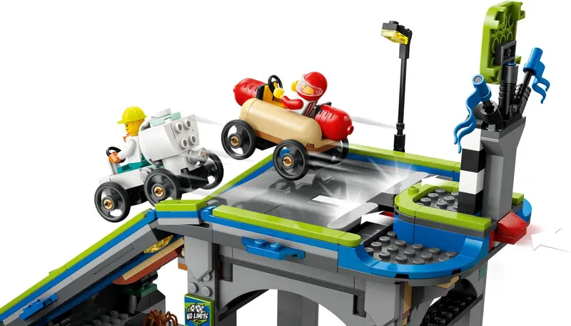LEGO 60460 Bez granic: tor z rampami dla wyścigówek zdjęcie 7