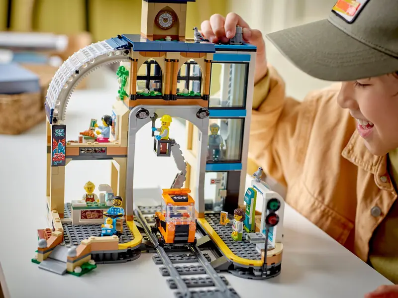 LEGO 60469 Centralny dworzec kolejowy zdjęcie 9