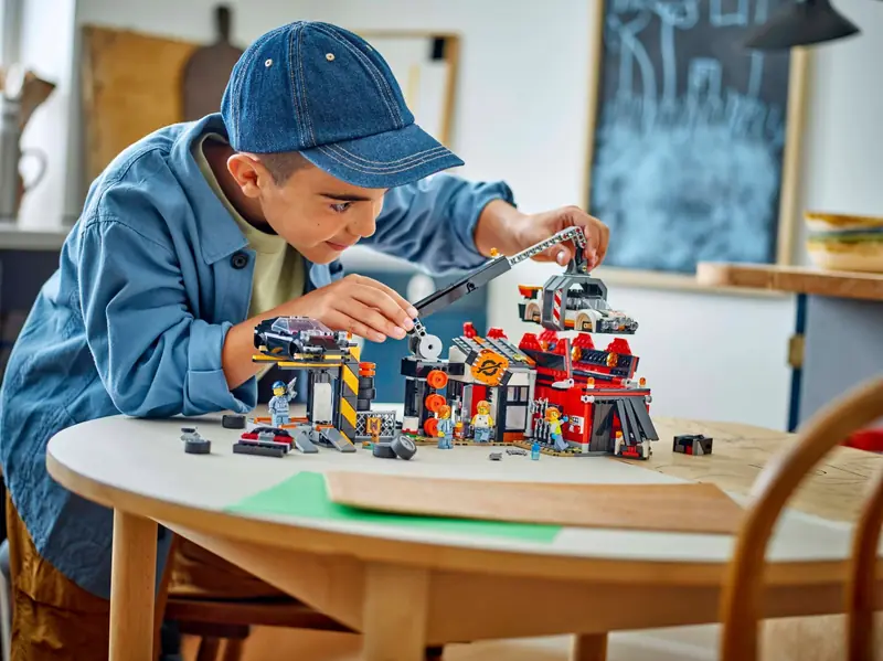 LEGO 60472 Złomowisko z samochodami zdjęcie 6