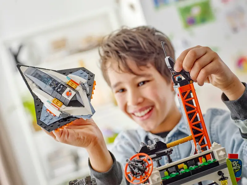 LEGO 60473 Wieża City zdjęcie 12