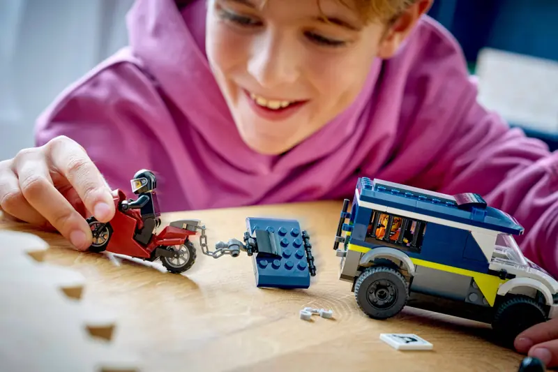 LEGO 60479 Furgonetka policyjnego konwoju więziennego zdjęcie 9