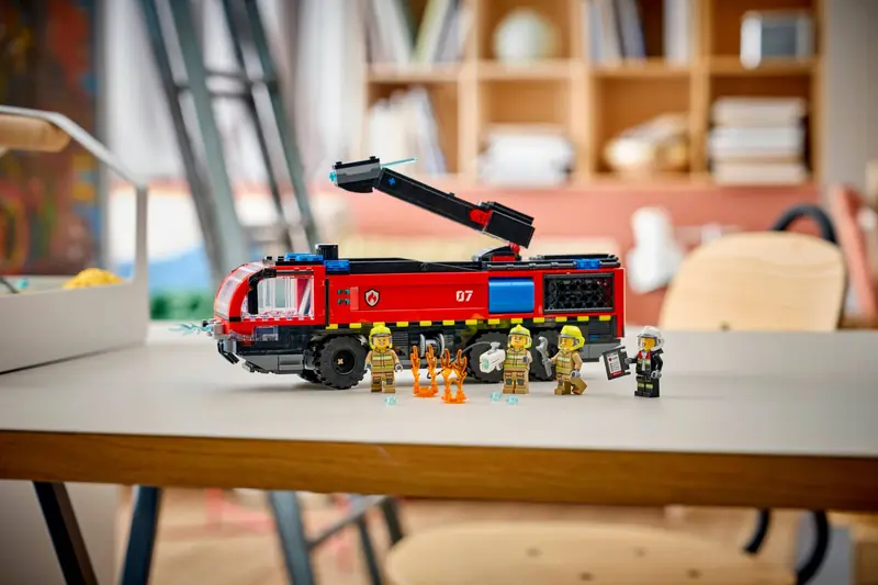 LEGO 60499 Lotniskowy wóz strażacki zdjęcie 13