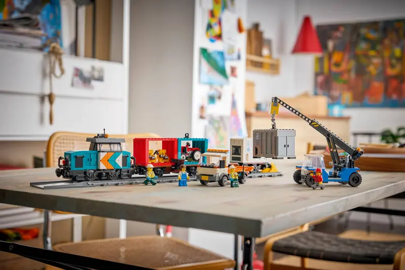 LEGO 60509 Portowy pociąg towarowy, dźwig i ciężarówka zdjęcie 13