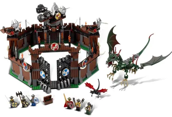 LEGO 7019 Załoga warowni Wikingów w walce ze smokiem Fafnir