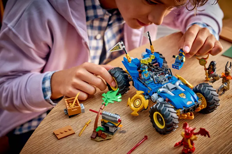 LEGO 71856 Wielofunkcyjny samochód Jaya zdjęcie 9