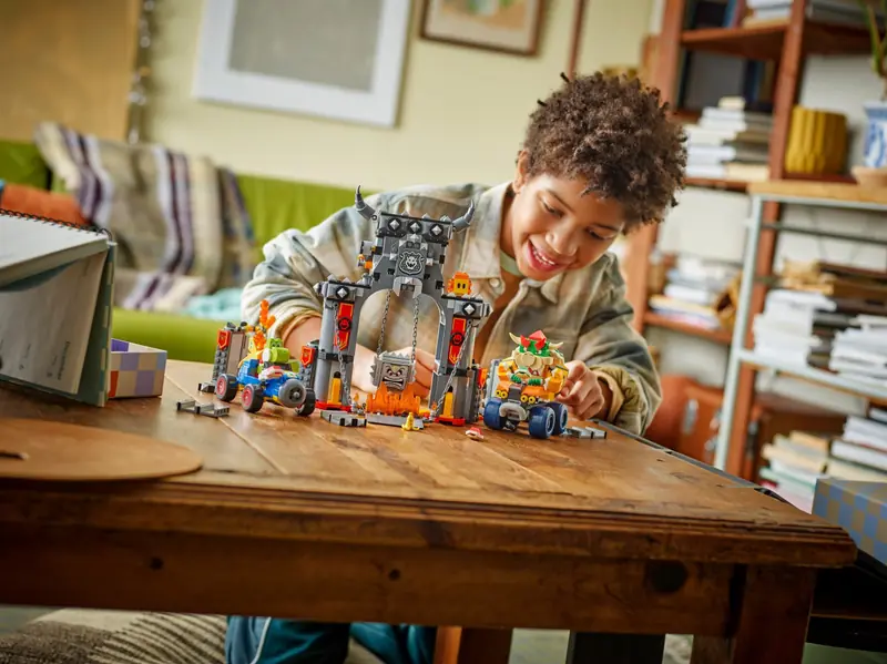 LEGO 72039 Mario Kart - Bowser i jego zamek zdjęcie 5