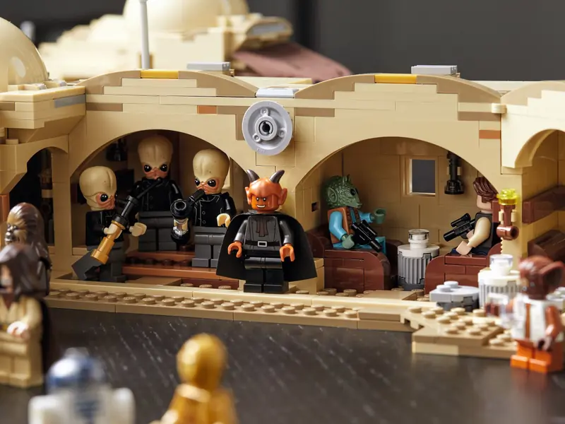 LEGO 75290 Kantyna Mos Eisley zdjęcie 41