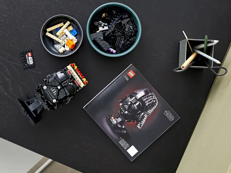 LEGO 75304 Hełm Dartha Vadera zdjęcie 9