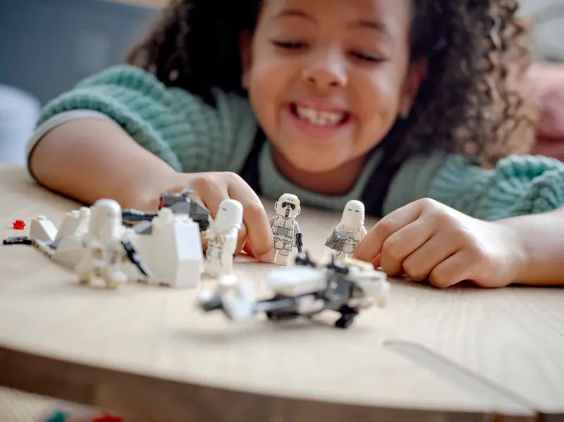 LEGO 75320 Zestaw bitewny ze szturmowcem śnieżnym zdjęcie 9